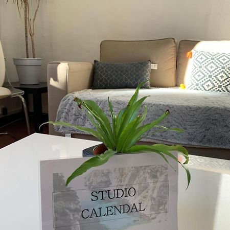 Апартаменти Studio Calendal Кассі Екстер'єр фото